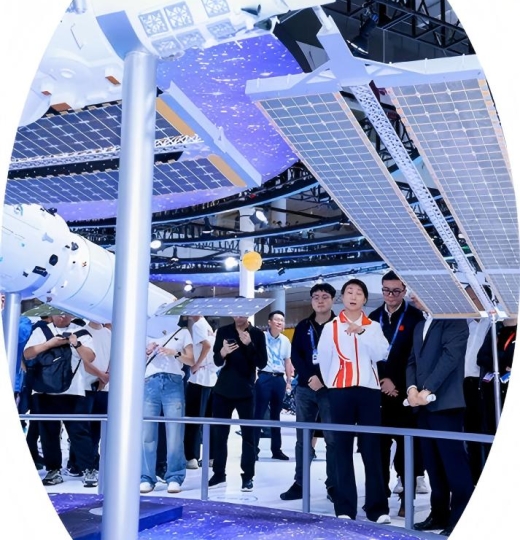 高交会是我国高新技术领域对外开放的重要窗口和成果交流交易的关键平台